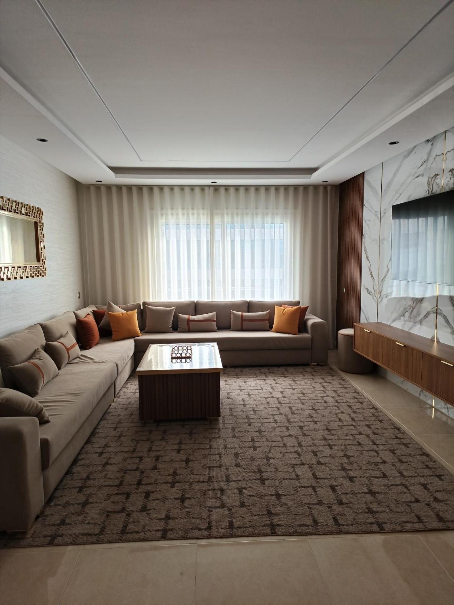 Nejma Avoujda Apartment Tangier